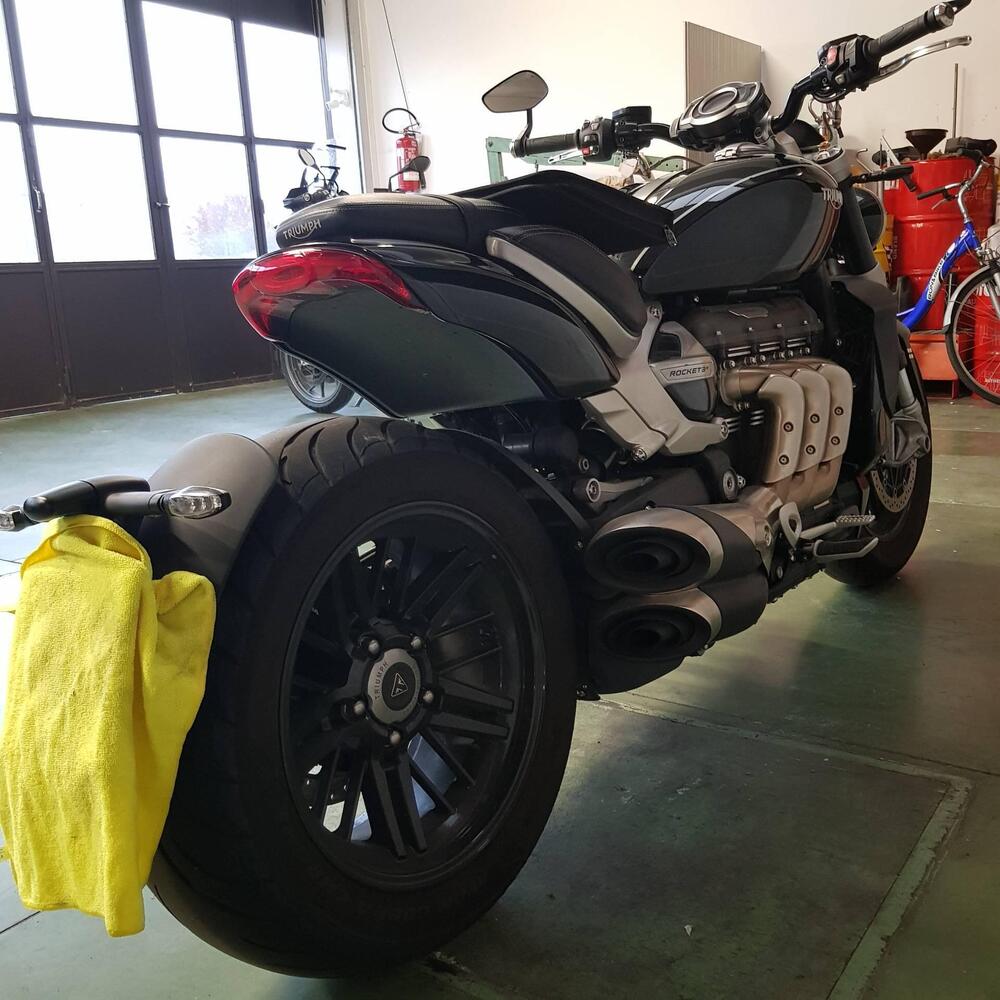Triumph Rocket 3 R (2019 - 20) (2)