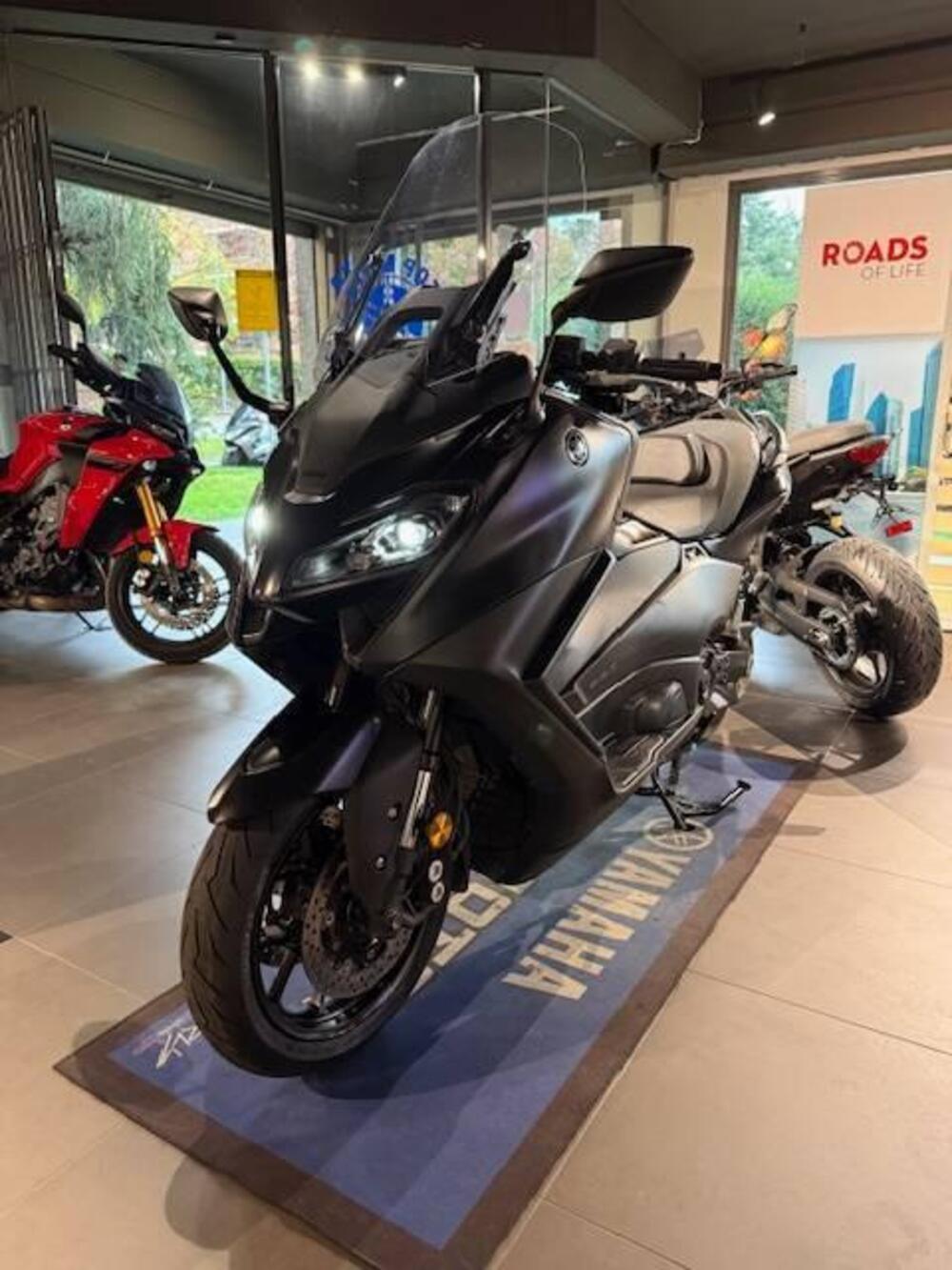 Yamaha T-Max 560 (2022 - 24) (5)