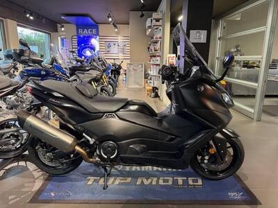 Yamaha T-Max 560 (2022 - 24) usata