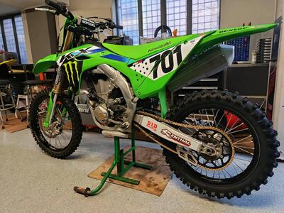 Kawasaki KX 450 F (2023) usata