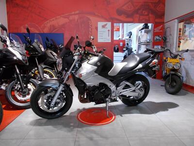 Suzuki GSR 600 (2006 - 11) usata
