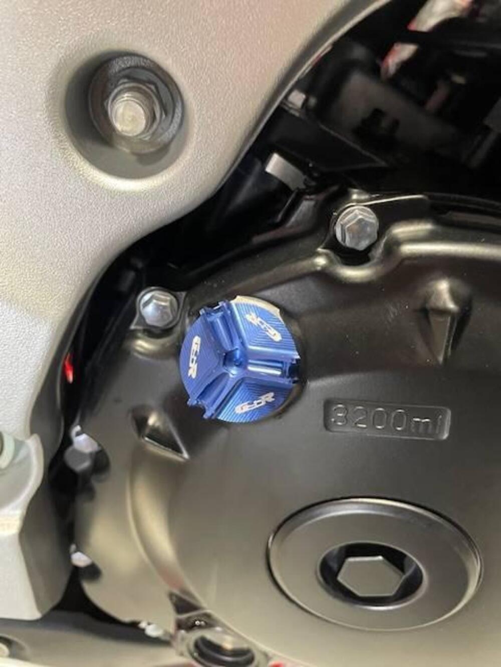 Suzuki GSR 600 (2006 - 11) (14)