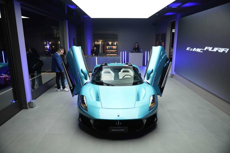 Maserati sbarca al Car Village di Sesto Fiorentino: il lusso del Tridente conquista la Toscana