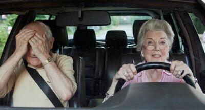 Sono pi&ugrave; pericolosi i giovani o gli anziani al volante? Ecco un&rsquo;analisi approfondita