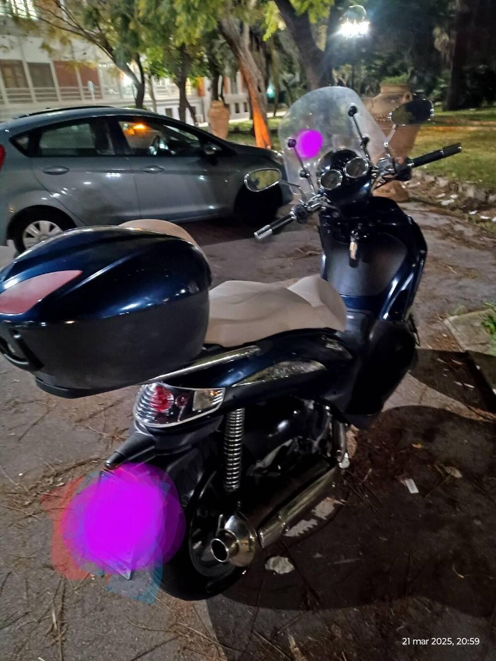 Piaggio Beverly Cruiser 500 (11)