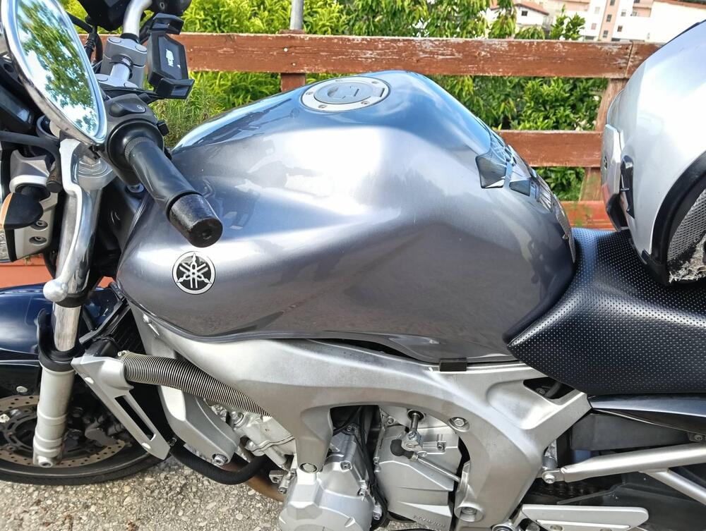 Yamaha FZ6 (2004 - 07) (3)