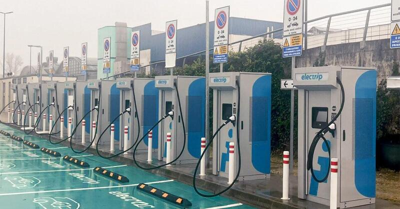Auto elettriche: ricaricare a questo prezzo costa meno dell'elettricità di casa, arriva l'offerta di Electrip