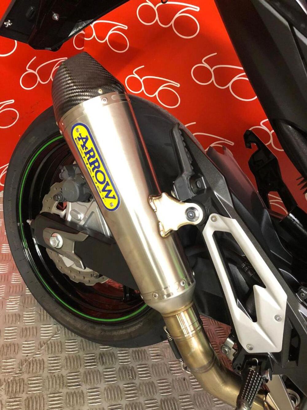 Kawasaki Z 800 (2012 - 13) (6)