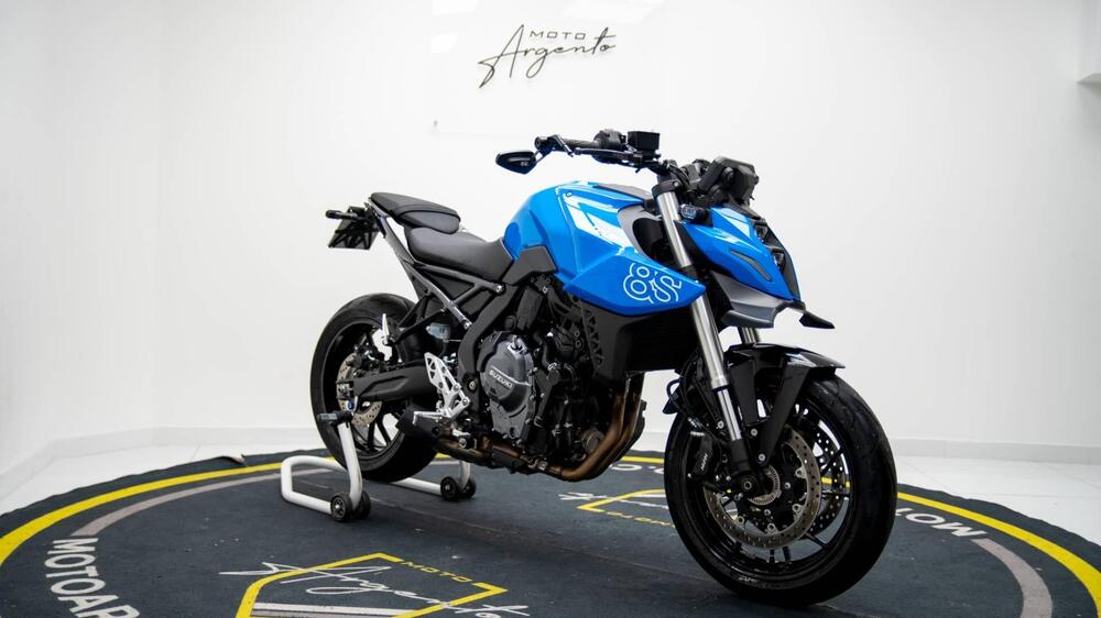 Suzuki GSX-8S (2025 - 26) (6)
