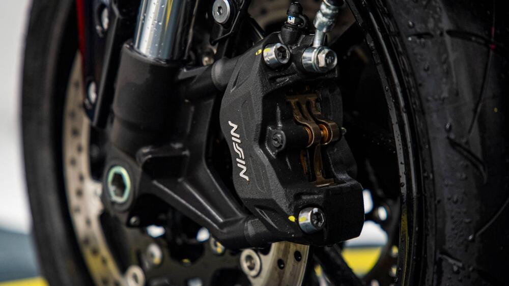 Suzuki GSX-8S (2025 - 26) (12)