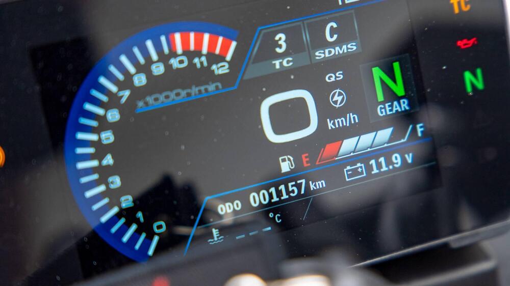 Suzuki GSX-8S (2025 - 26) (20)