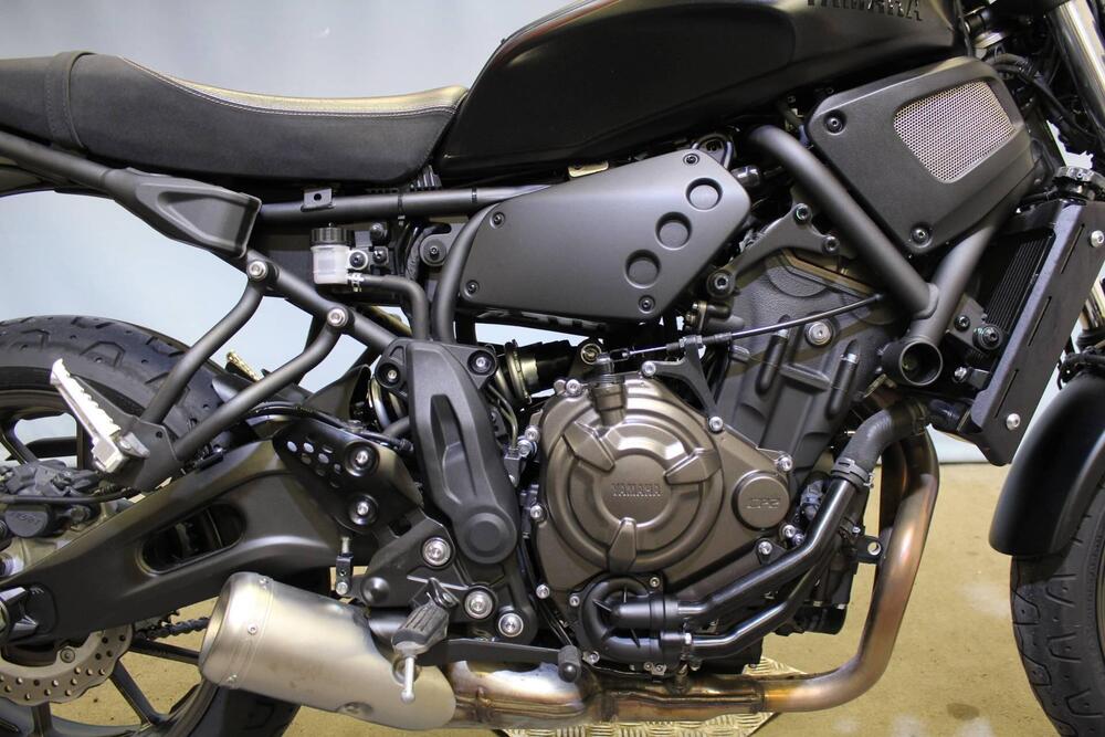 Yamaha XSR 700 ABS (2016 - 20) (9)