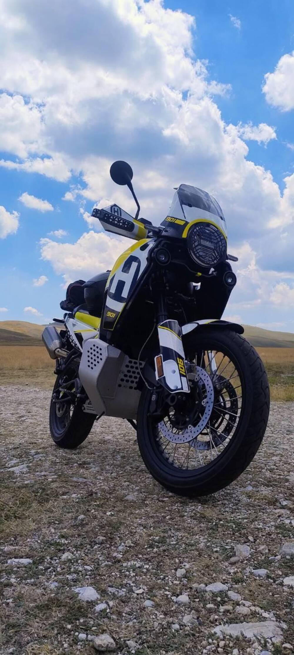 Husqvarna Norden 901 (2022 - 26)