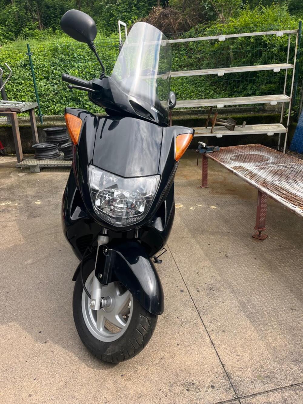 Honda Foresight (1998 - 2004) (4)