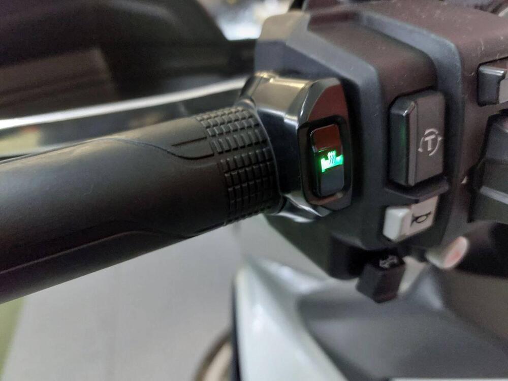 Honda ADV 350 (2022 - 24) (3)