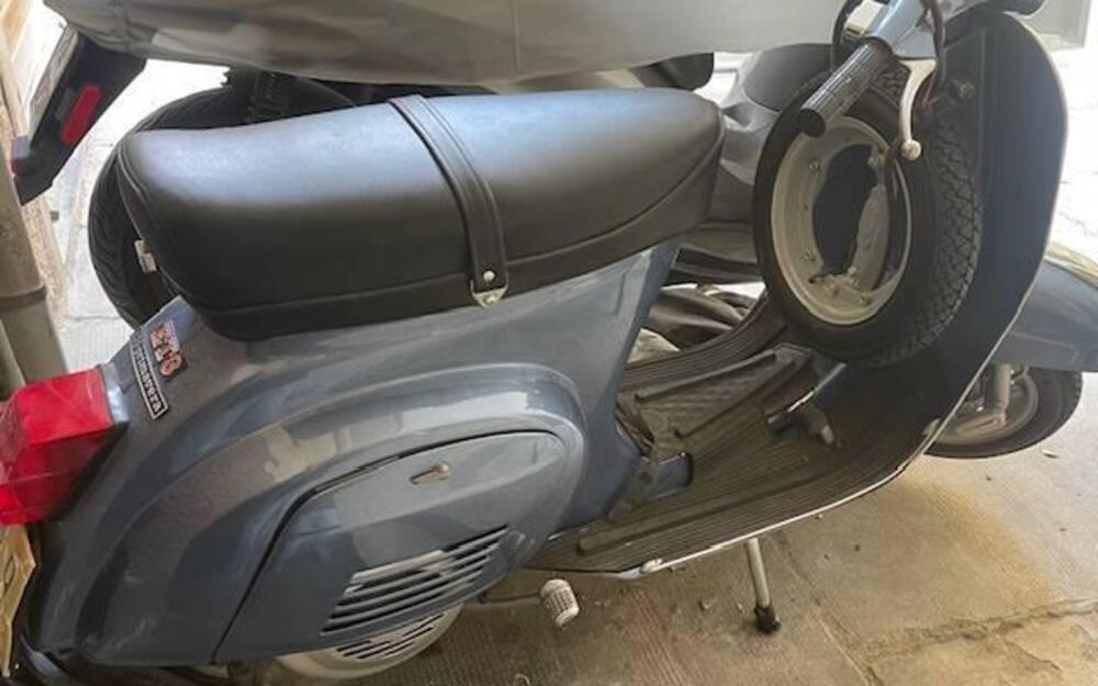 Piaggio vespa 125 primavera ET3 (2)