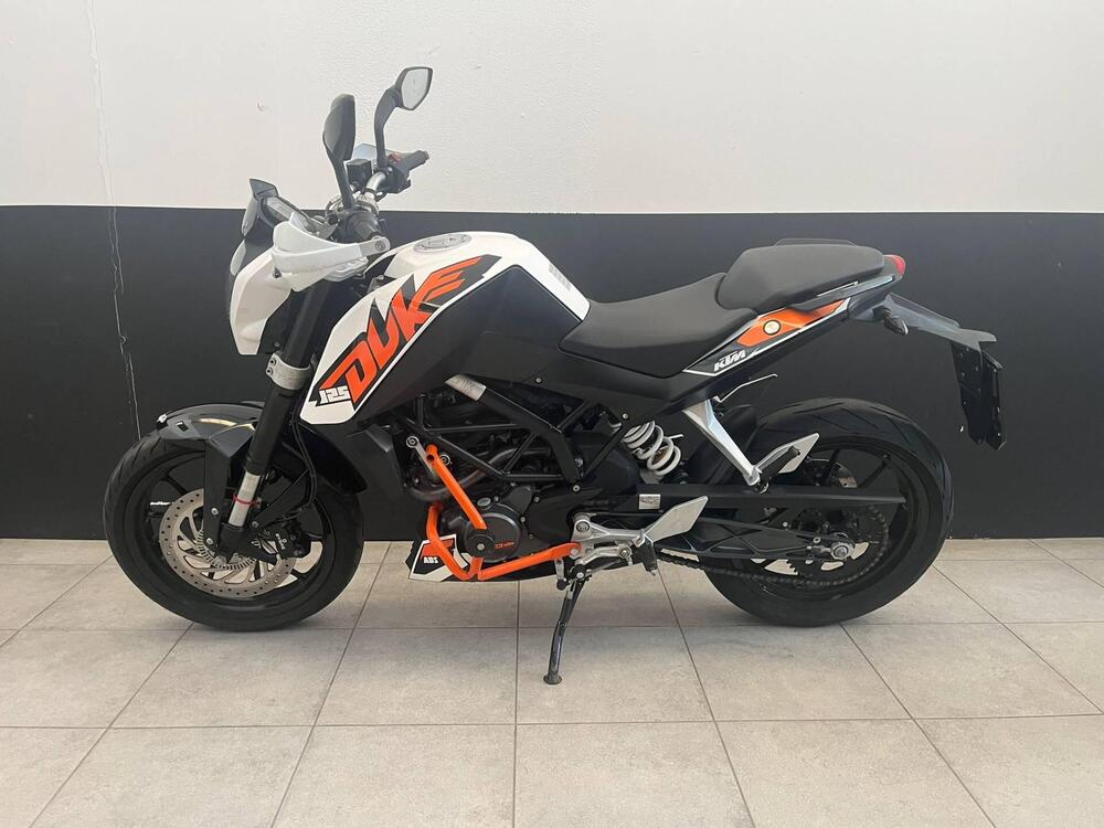 KTM 125 Duke ABS (2013 - 16) (2)