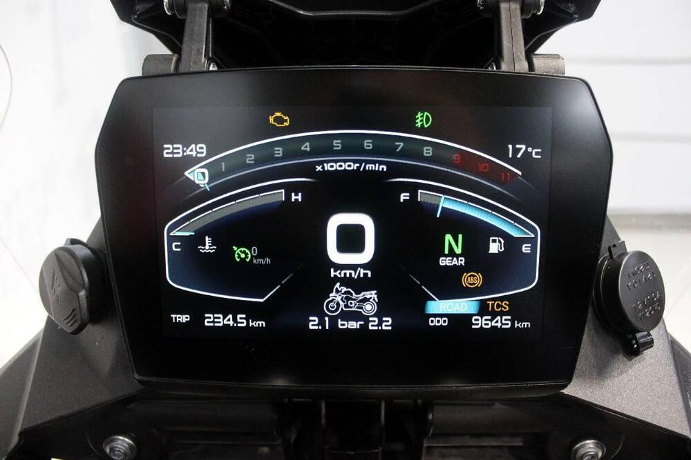 Voge Valico 900DSX (2024 - 26) (7)