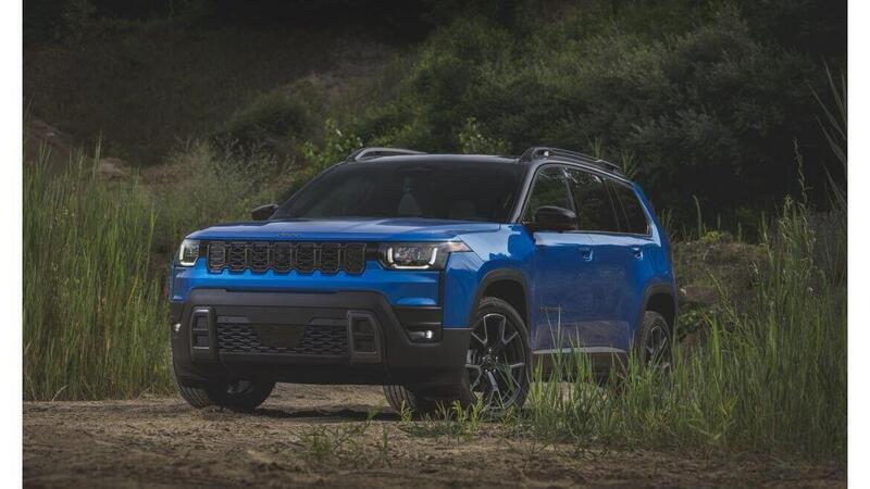 Stellantis tra luci e ombre: ricavi in crescita ma nuovi oneri spaventano gli investitori