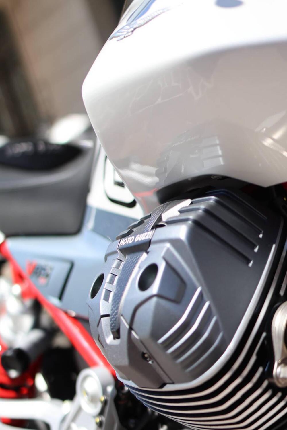 Moto Guzzi V85 TT (2024 - 26) (5)