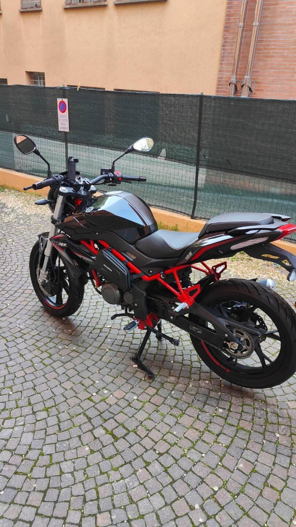 Benelli BN 125 (2021 - 25) (4)