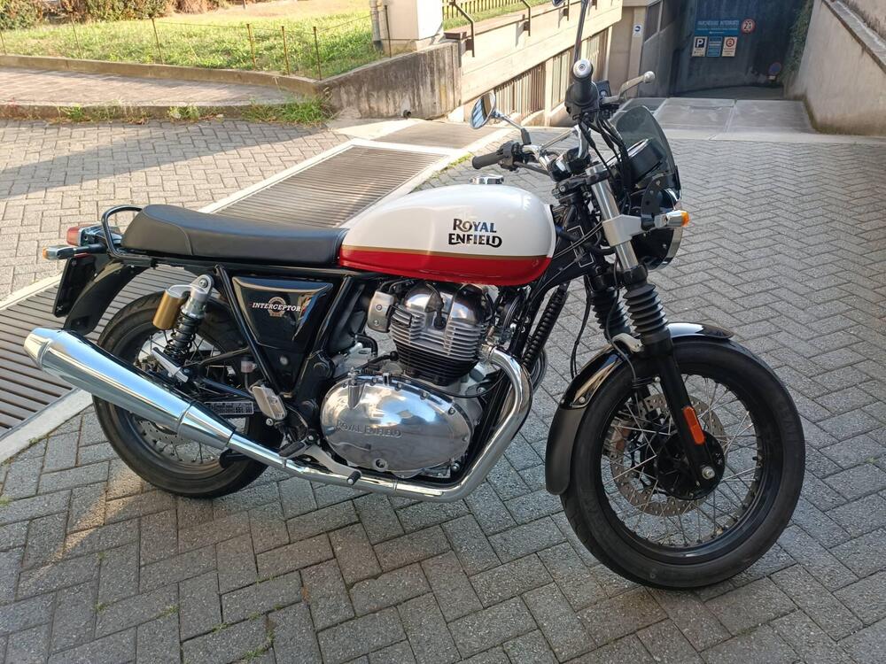Royal Enfield Interceptor 650 (2021 - 26) (2)