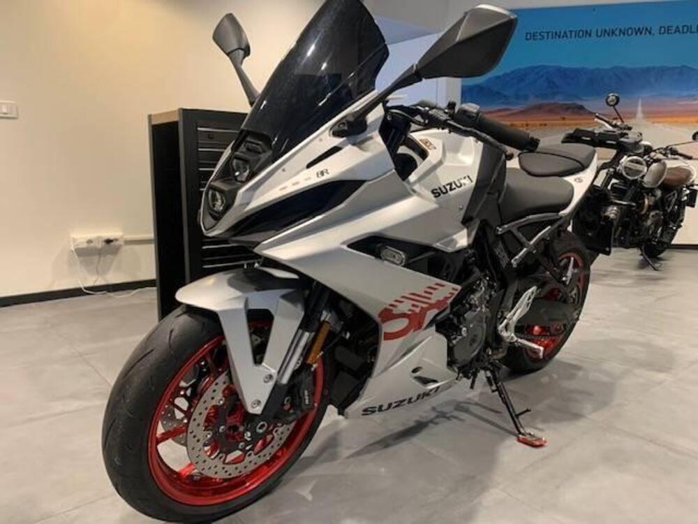 Suzuki GSX-8R (2024 - 26) (3)