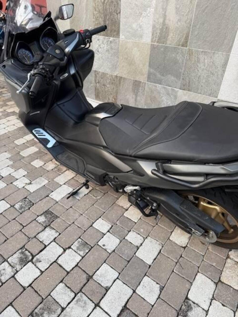 Yamaha T-Max 560 Tech Max (2021) (3)