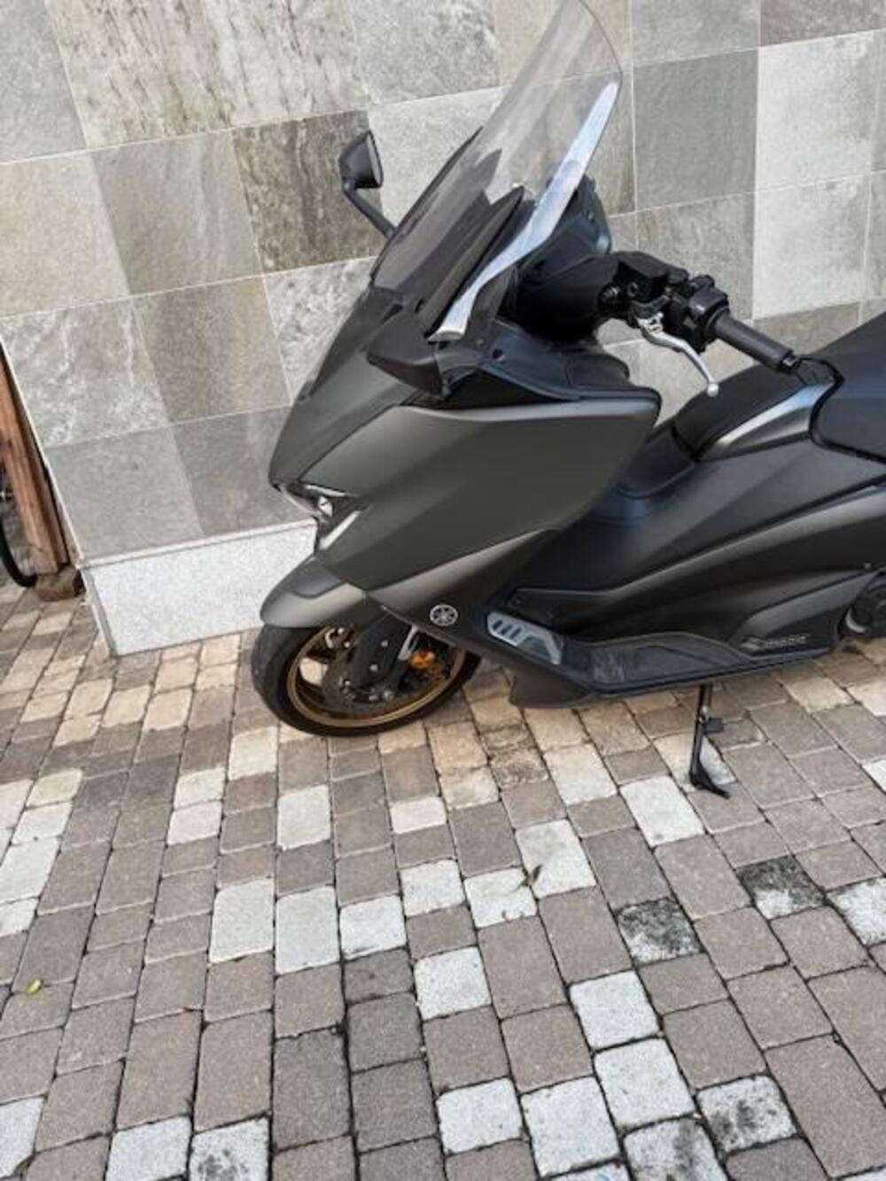 Yamaha T-Max 560 Tech Max (2021) (4)