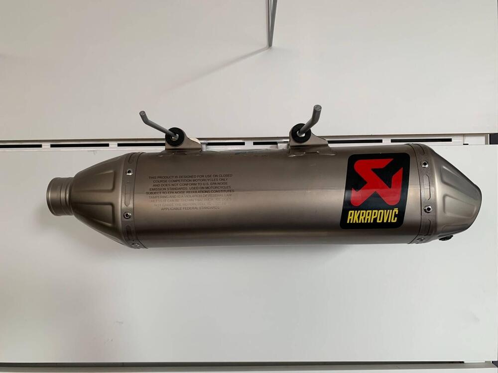 SILENZIATORE SCARICO AKRAPOVIC PER FE 250/350 DAL (2)