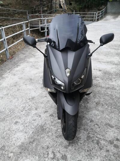 Yamaha T-Max 530 Black Max (2012 - 14) usata