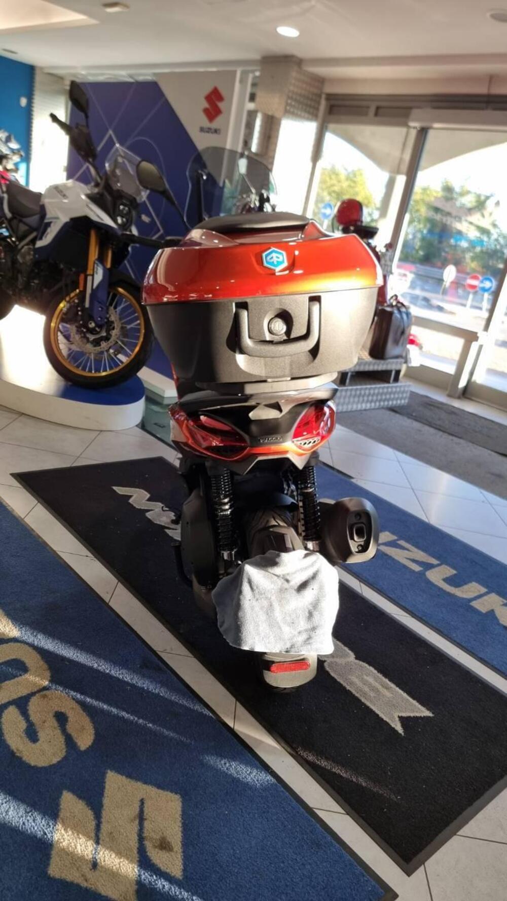 Piaggio Beverly 300 Hpe (2021) (7)