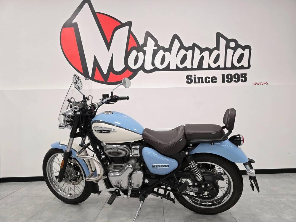 Royal Enfield Meteor 350 Aurora (2024 - 26) (2)