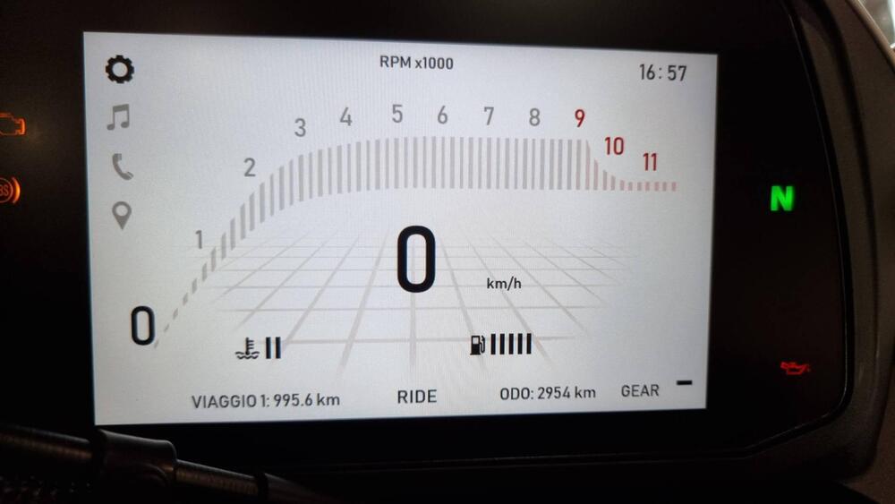 Moto Morini X-Cape 650 (2021 - 26) (17)