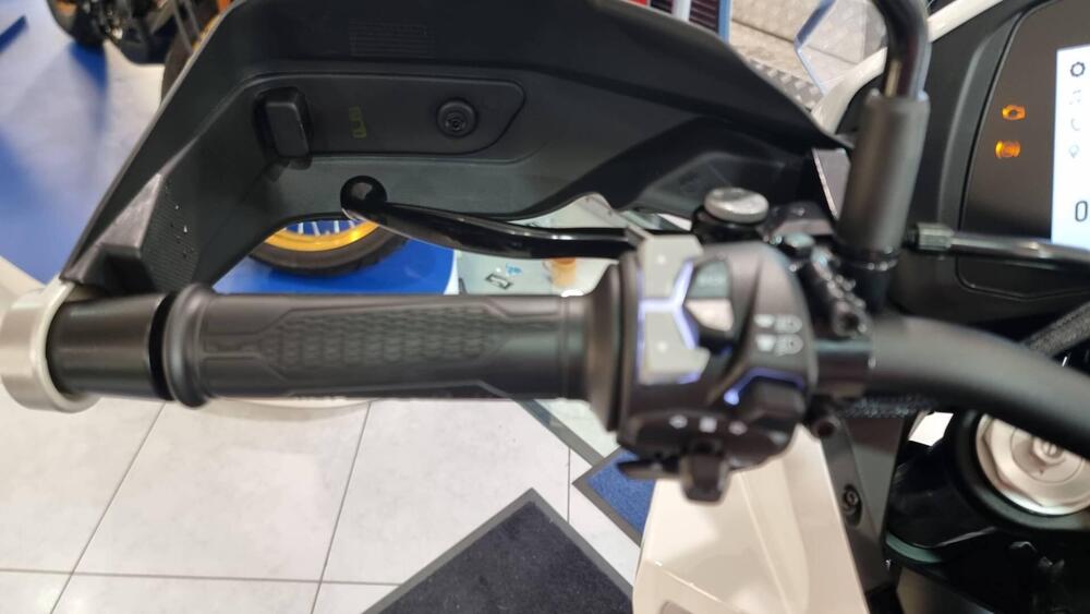 Moto Morini X-Cape 650 (2021 - 26) (18)