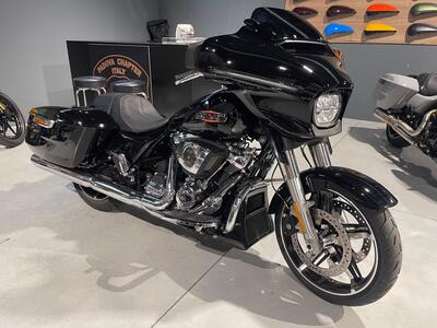 Harley-Davidson Street Glide (2024 - 25) usata