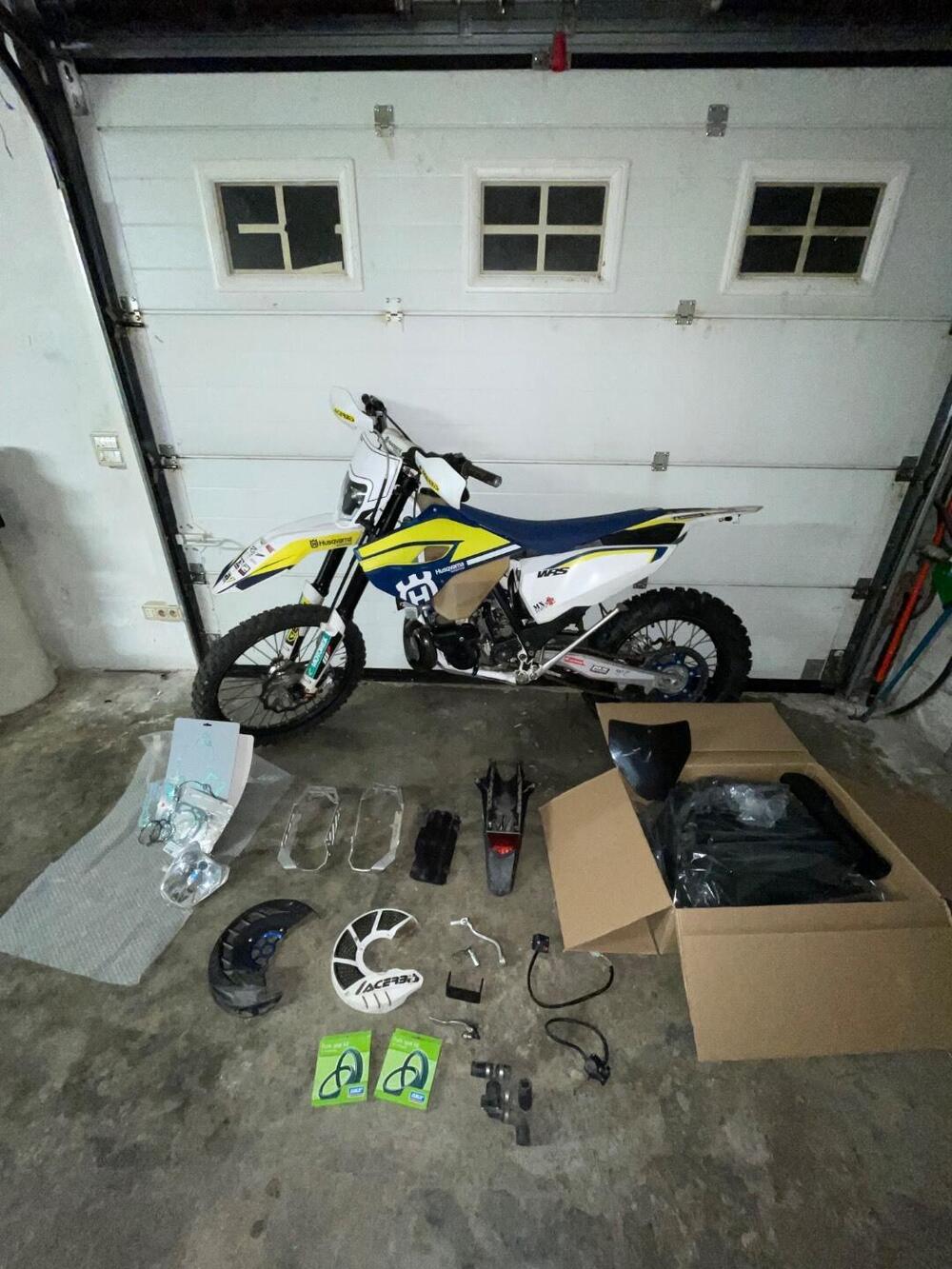 Husqvarna TE 250 (2016) (6)