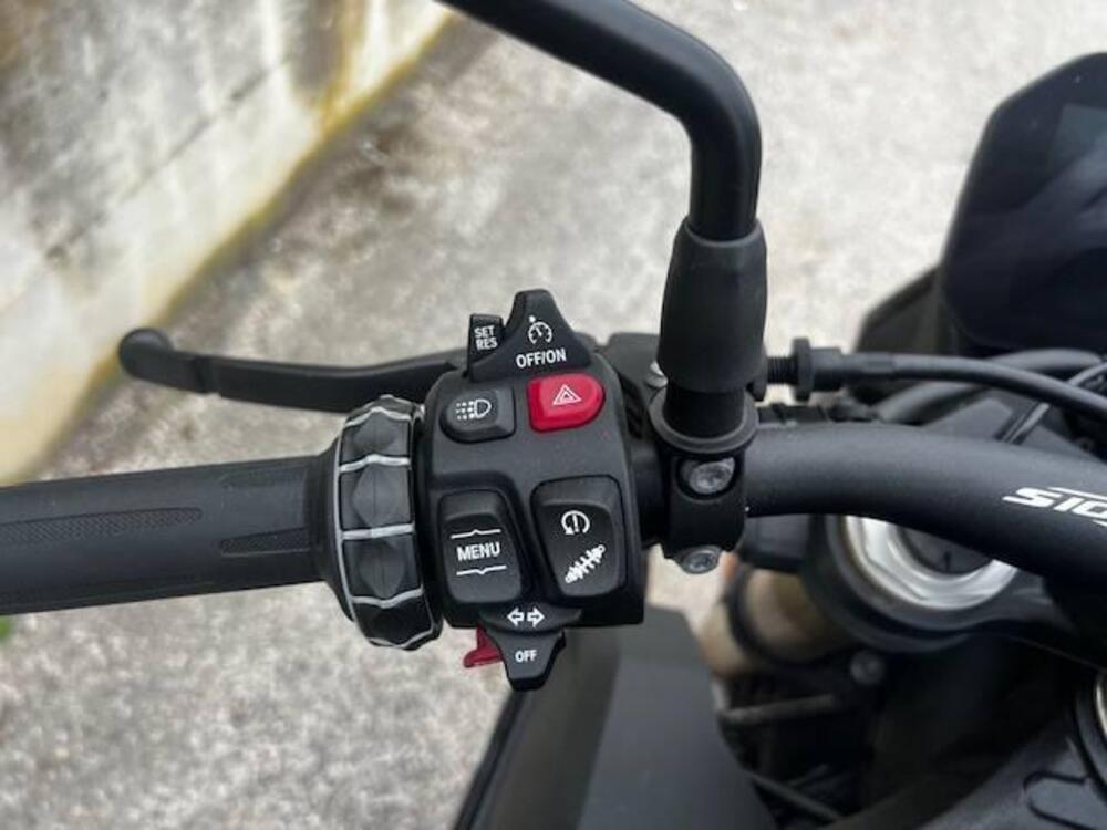 Bmw S 1000 R (2021 - 24) (6)