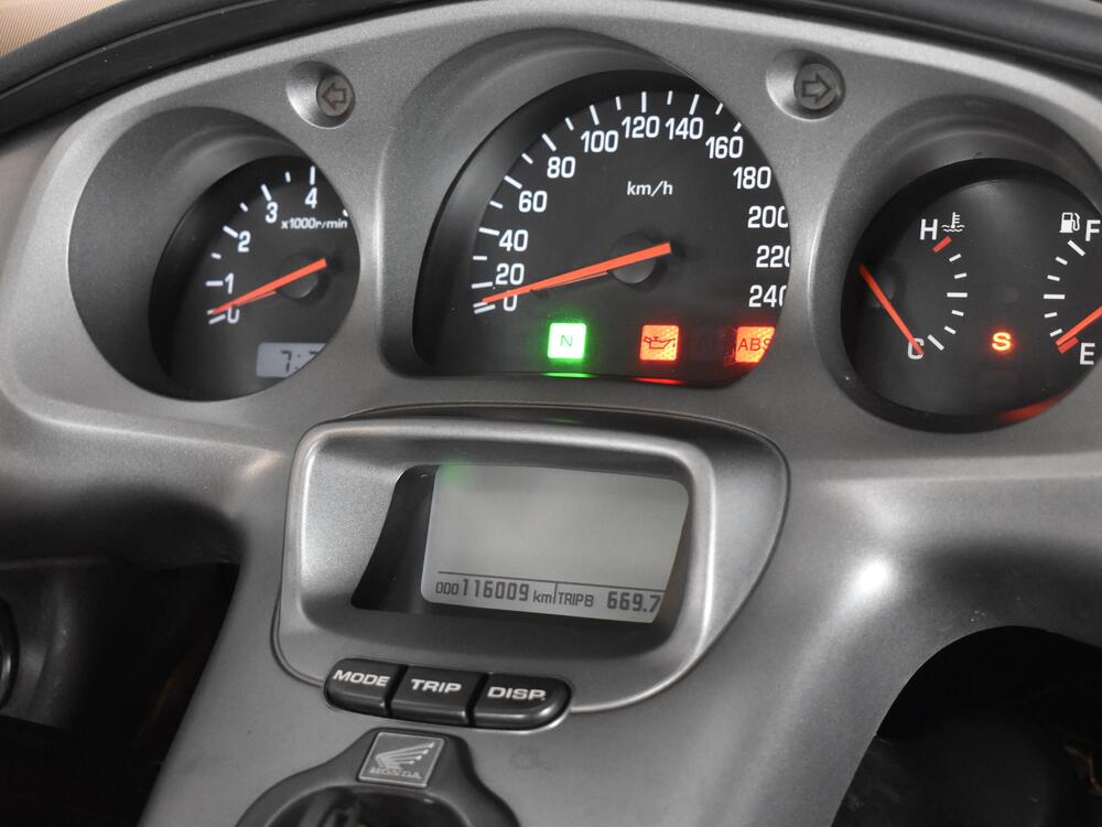 Honda GL 1800 Gold Wing (2000 - 05) (7)