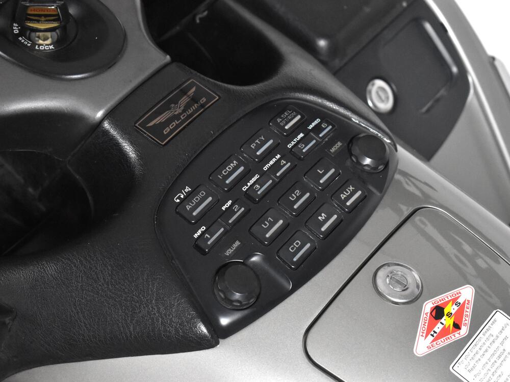 Honda GL 1800 Gold Wing (2000 - 05) (20)