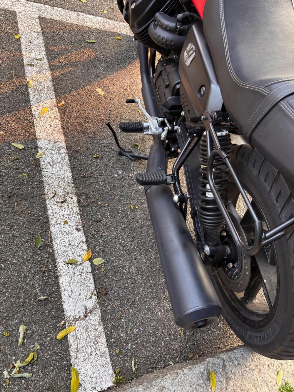 Moto Guzzi V7 Stone (2021 - 24) (5)