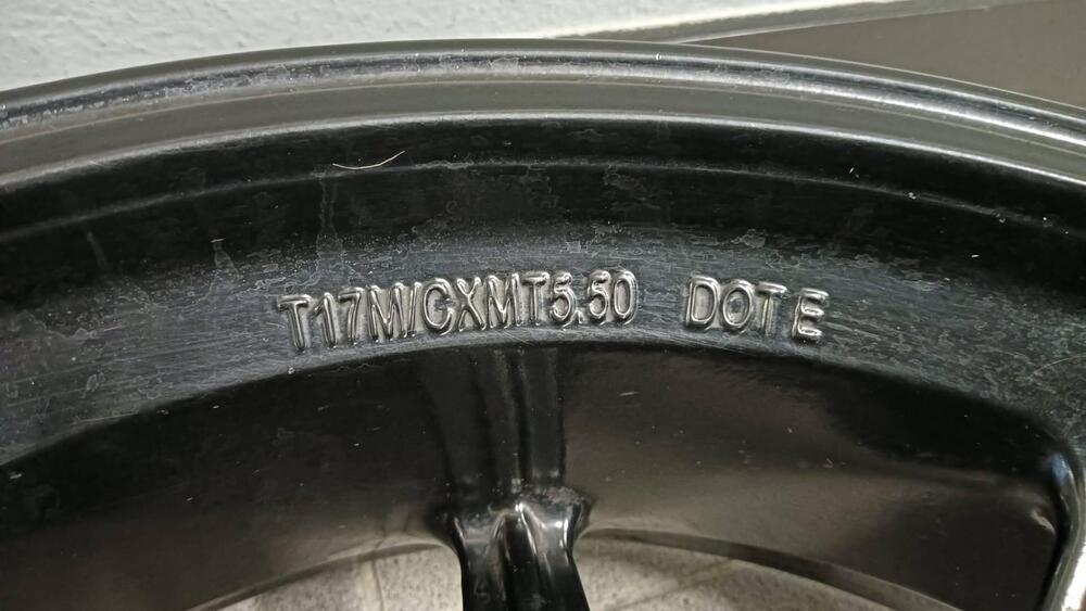 DUCATI SCRAMBLER 800 CERCHI ORIGINALI (8)