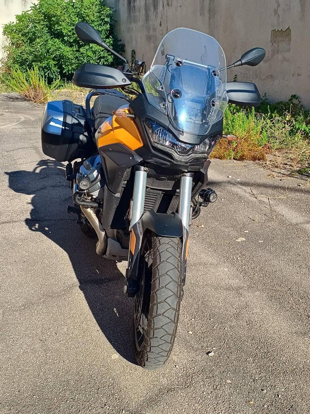 Moto Guzzi Stelvio (2024 - 25) (3)