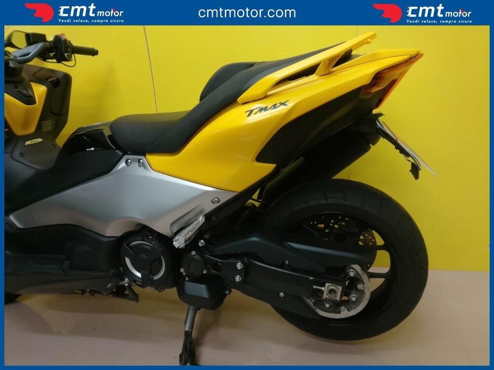 Yamaha T-Max 560 (2022 - 24) (11)