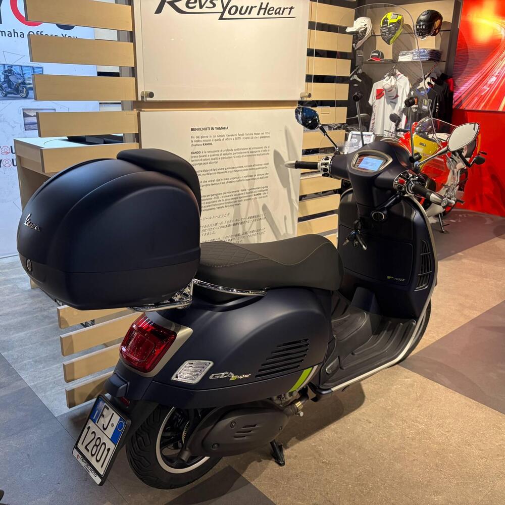 Vespa GTS 300 Super Tech (2023 - 24) (5)