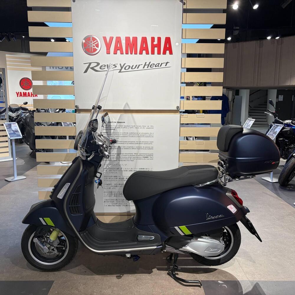 Vespa GTS 300 Super Tech (2023 - 24) (8)