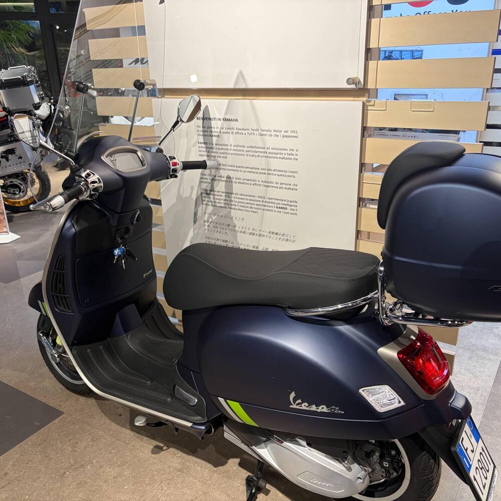 Vespa GTS 300 Super Tech (2023 - 24) (10)