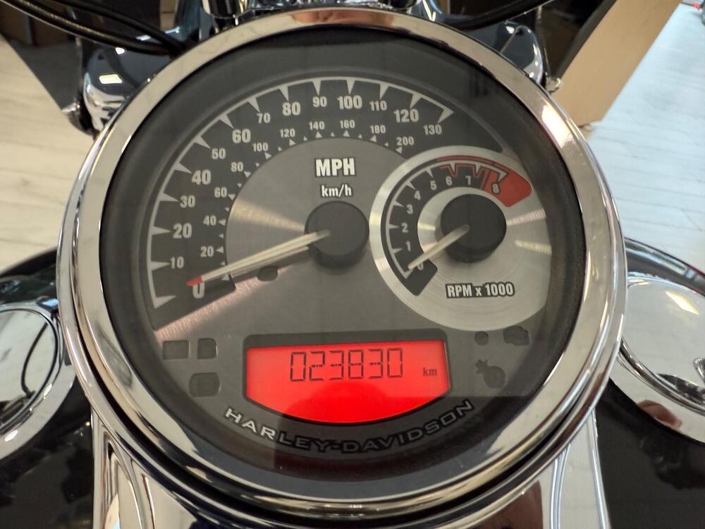 Harley-Davidson 1800 Road King (2012 - 13) - FLHRSE (9)