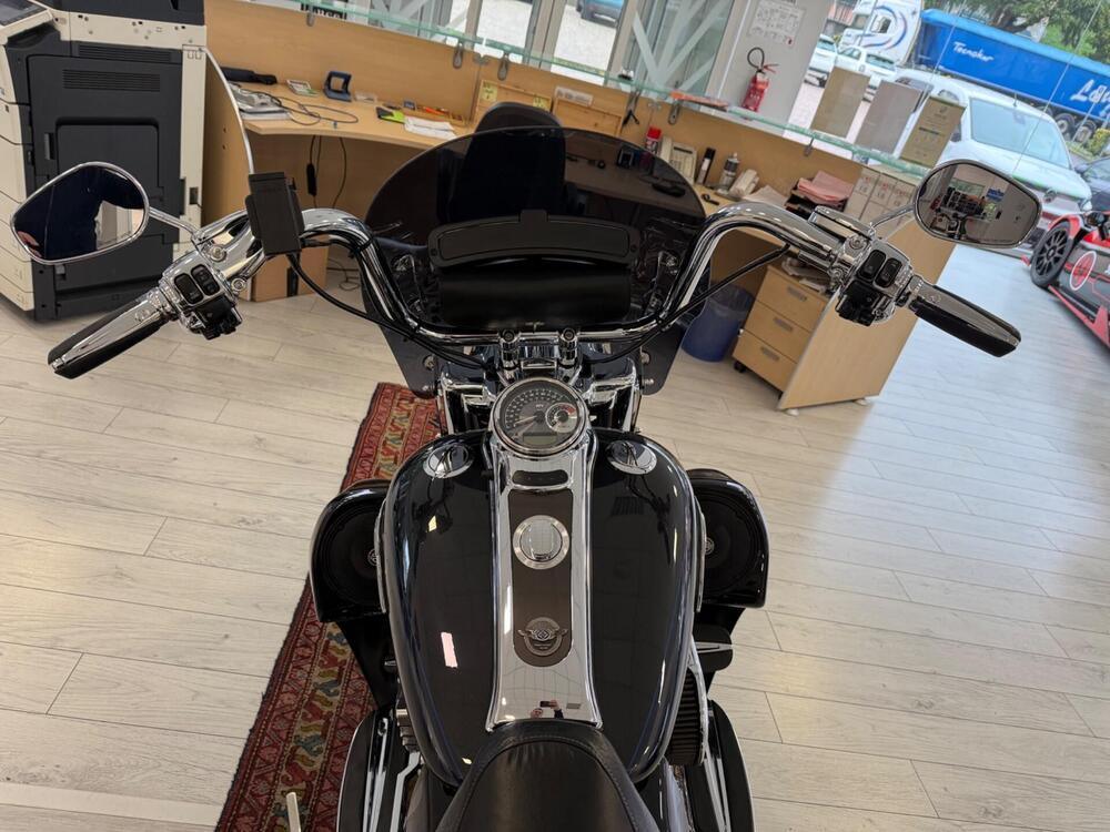 Harley-Davidson 1800 Road King (2012 - 13) - FLHRSE (8)