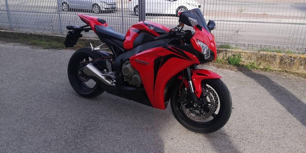 Honda CBR 1000 RR Fireblade (2008 - 11) (4)
